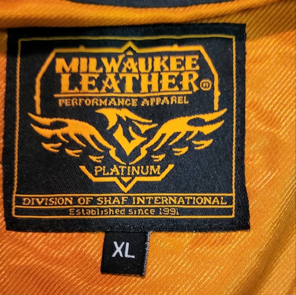 Milwaukee leather vest - Picture 2 of 3